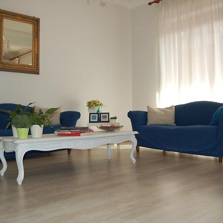 La Reginella Apartment Sorrento Bagian luar foto