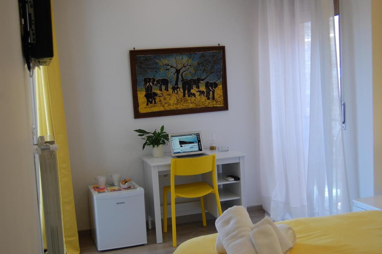La Reginella Apartment Sorrento Bagian luar foto