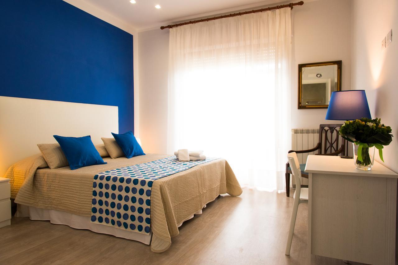 La Reginella Apartment Sorrento Bagian luar foto