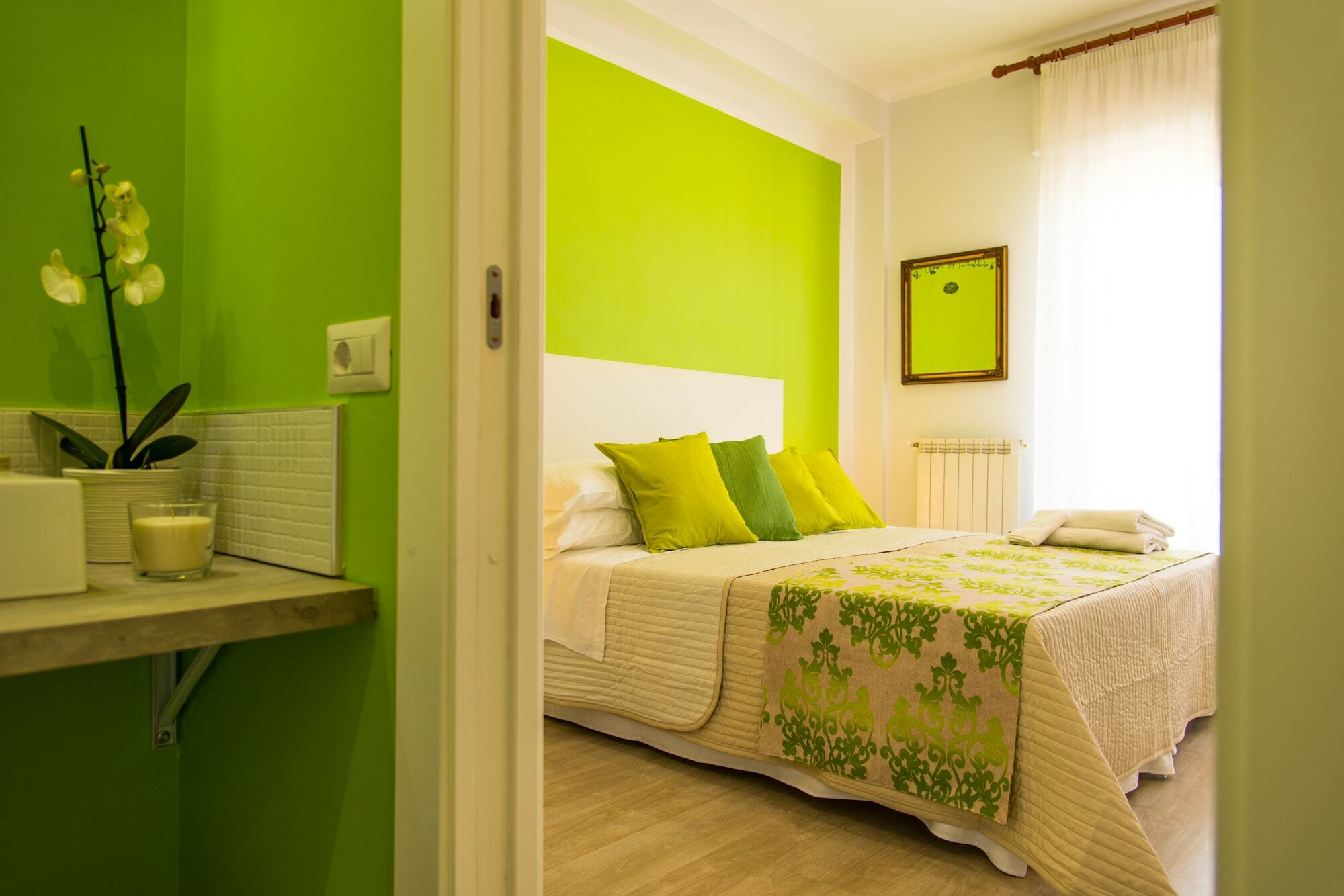 La Reginella Apartment Sorrento Bagian luar foto